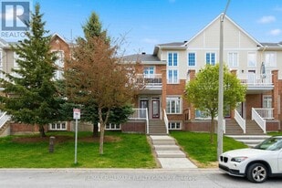 137 Eye Bright Crescent in Ottawa, ON - Building Photo
