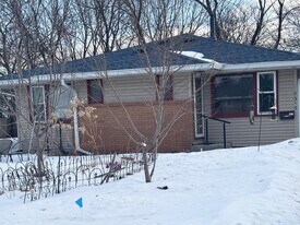 7313 65th Ave N in Minneapolis, MN - Building Photo