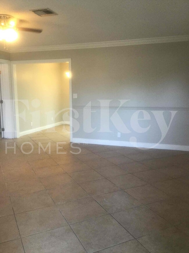 6817 Massachusetts Dr in Atlantis, FL - Building Photo - Building Photo