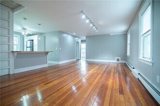 80-80 Forest St in Providence, RI - Building Photo - Building Photo