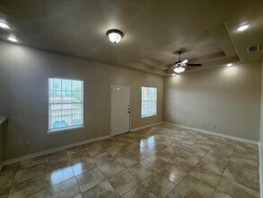 710 Alta Vista Dr in Laredo, TX - Building Photo - Building Photo