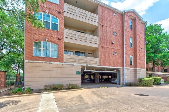 2100 Welch St in Houston, TX - Building Photo - Building Photo