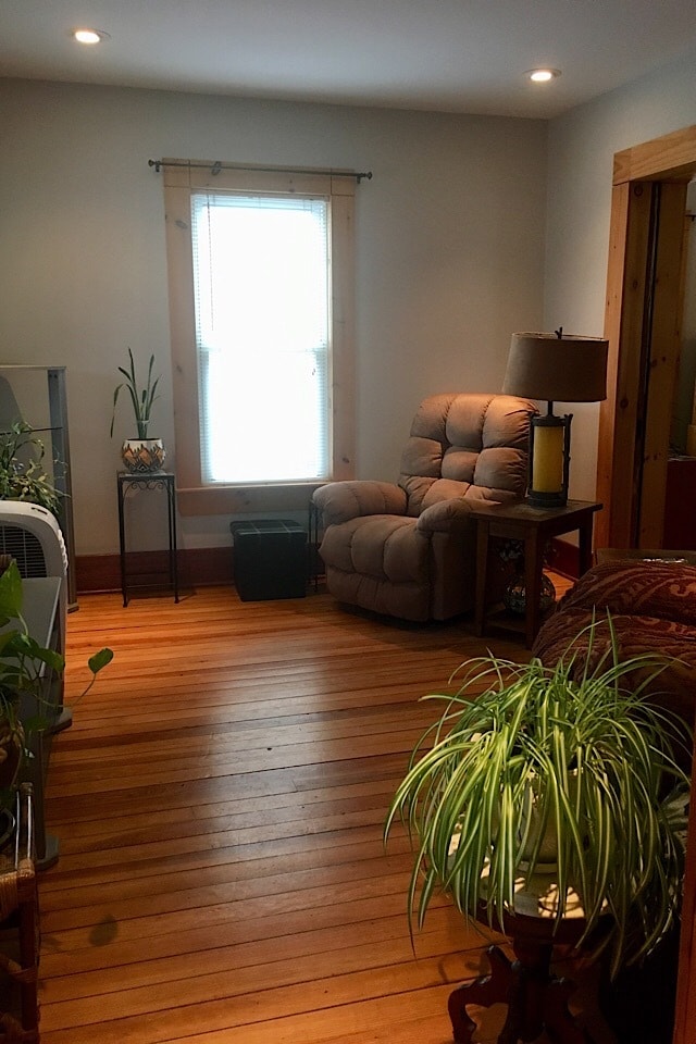 16 Harrison Ave, Unit 1st floor in Westfield, MA - Building Photo - Building Photo