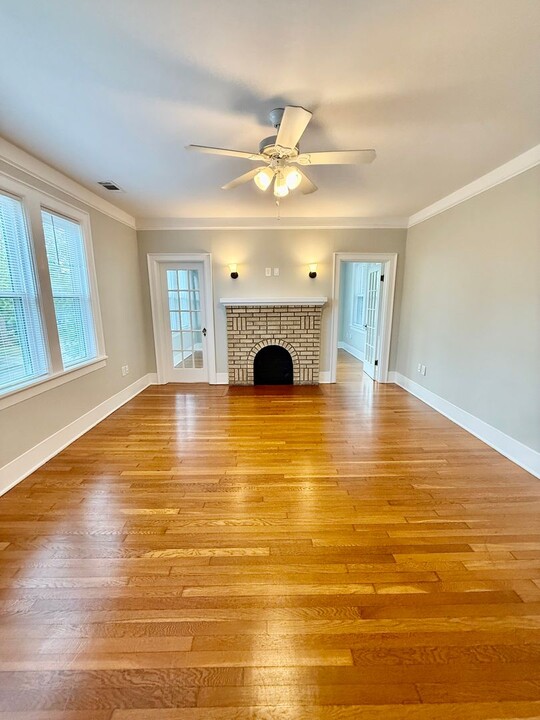 507 E 51st St in Savannah, GA - Building Photo