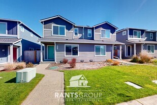 2614 Mayes Rd SE in Olympia, WA - Building Photo