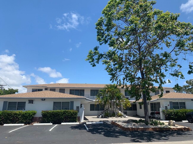 749 SE 15th St in Fort Lauderdale, FL - Building Photo - Interior Photo