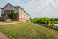 Interlaken Place in Waconia, MN - Foto de edificio - Building Photo