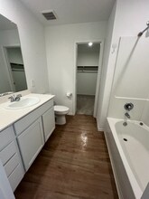 314 Hbr Bnd Ct in Willis, TX - Foto de edificio - Building Photo