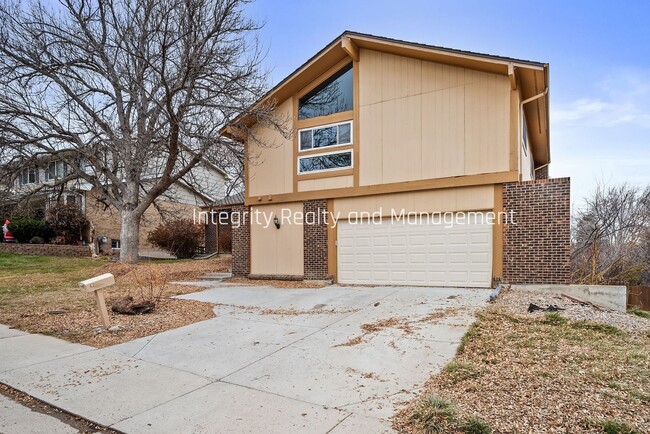 5649 S Kingston Way in Englewood, CO - Building Photo - Building Photo