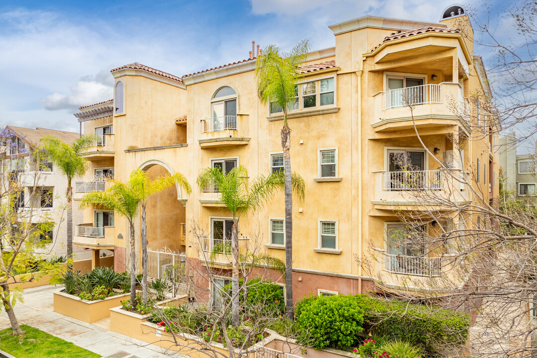 1511 Camden Ave in Los Angeles, CA - Foto de edificio