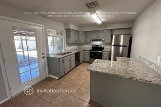 5552 W Carol Ave in Glendale, AZ - Foto de edificio - Building Photo