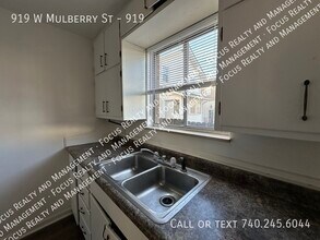 919 W Mulberry St in Lancaster, OH - Building Photo - Building Photo