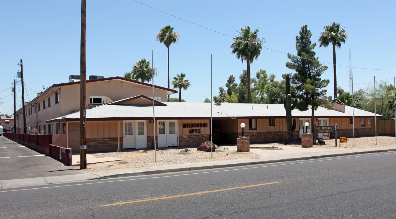 Melbourne Apartments in Phoenix, AZ - Foto de edificio