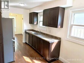 1540 Norwill Crescent in Oshawa, ON - Building Photo - Building Photo