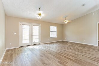 140 Devoe St in Jacksonville, FL - Building Photo - Building Photo
