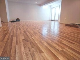 14108 Snickersville Dr in Gainesville, VA - Building Photo