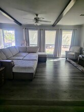 10211 FM 1458 Rd in Sealy, TX - Building Photo - Building Photo