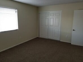 1011 Padre St in Bakersfield, CA - Building Photo - Building Photo