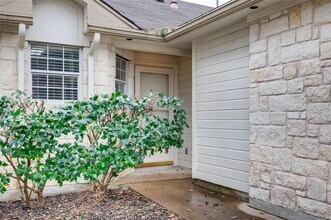 1709 Shire St in Pflugerville, TX - Building Photo - Building Photo