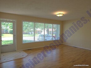 710 Breen Dr in Champaign, IL - Building Photo - Building Photo