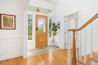 60 Hillside Ln in New Rochelle, NY - Building Photo - Building Photo