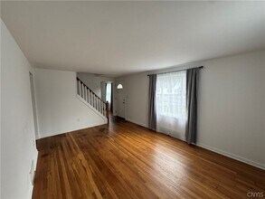 103 Rockland Dr in Syracuse, NY - Building Photo - Building Photo