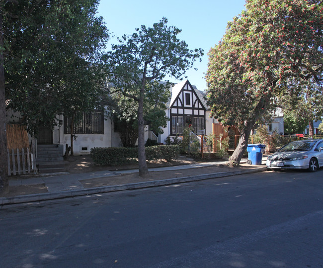 4326 Gateway Ave in Los Angeles, CA - Building Photo - Building Photo