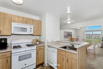 Fieldstream Apartment Homes in Ankeny, IA - Foto de edificio - Building Photo