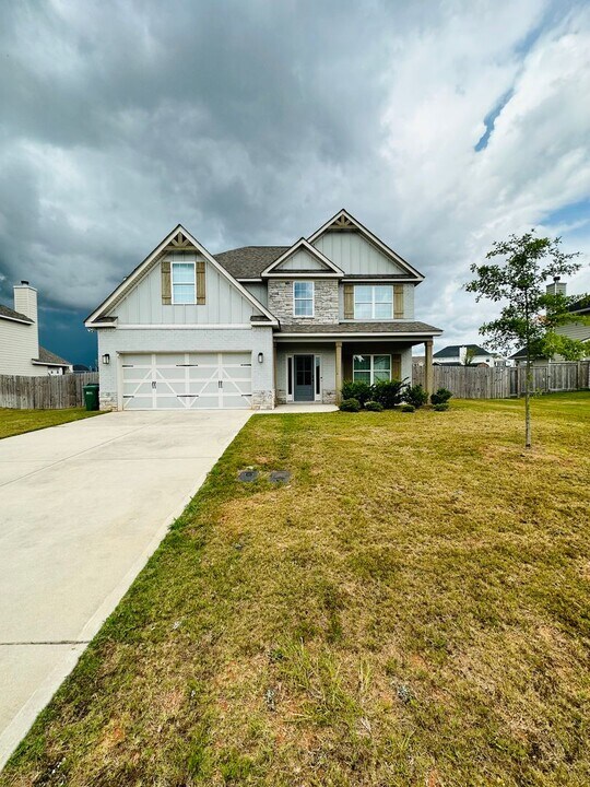 206 Pearl Moss Ln in Kathleen, GA - Building Photo
