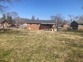105 Dee Ct in Smyrna, TN - Building Photo - Building Photo