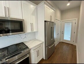 64 Gove St in Boston, MA - Building Photo - Building Photo
