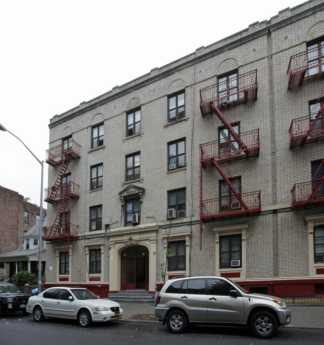 Beverly Arms in Brooklyn, NY - Building Photo - Building Photo