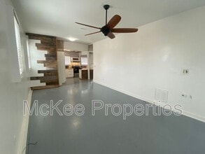 142 24th St in San Diego, CA - Foto de edificio - Building Photo