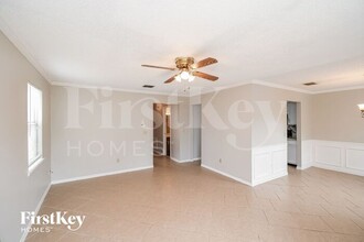 11461 Fort Caroline Lakes Dr in Jacksonville, FL - Building Photo - Building Photo