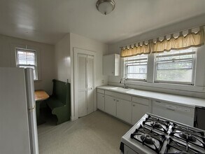 172 Norfolk St, Unit 5 in Cambridge, MA - Foto de edificio - Building Photo