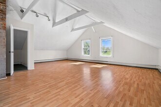 15 Holton St in Boston, MA - Building Photo - Building Photo