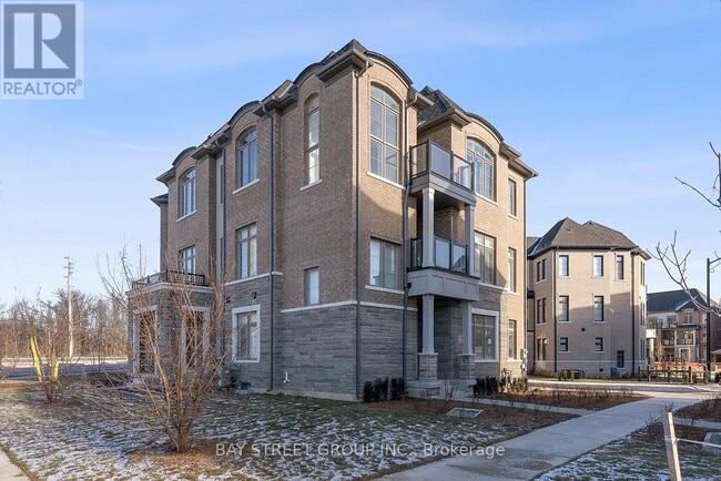 134 De La Roche Dr in Vaughan, ON - Building Photo - Building Photo