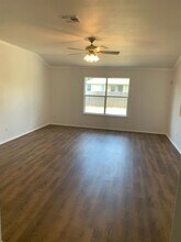 12720 Waynespur Ln in Elgin, TX - Building Photo - Building Photo