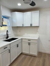 1650 Division St in Chicago Heights, IL - Foto de edificio - Building Photo