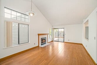 2827 Burgner Ave in Alameda, CA - Building Photo - Building Photo