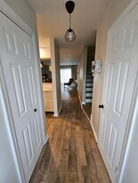 8 Franklin Square in Berlin, MD - Building Photo