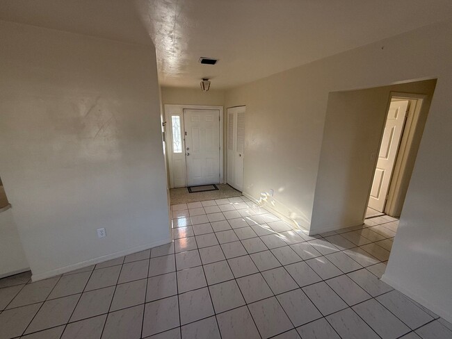 6307 Skyline Ct in Spring Hill, FL - Building Photo - Building Photo