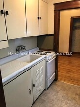 9 Catell St-Unit -Apt 3 in Bangor, ME - Building Photo - Building Photo