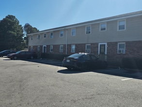 1517 Halifax St, Unit 15 in Petersburg, VA - Building Photo - Building Photo