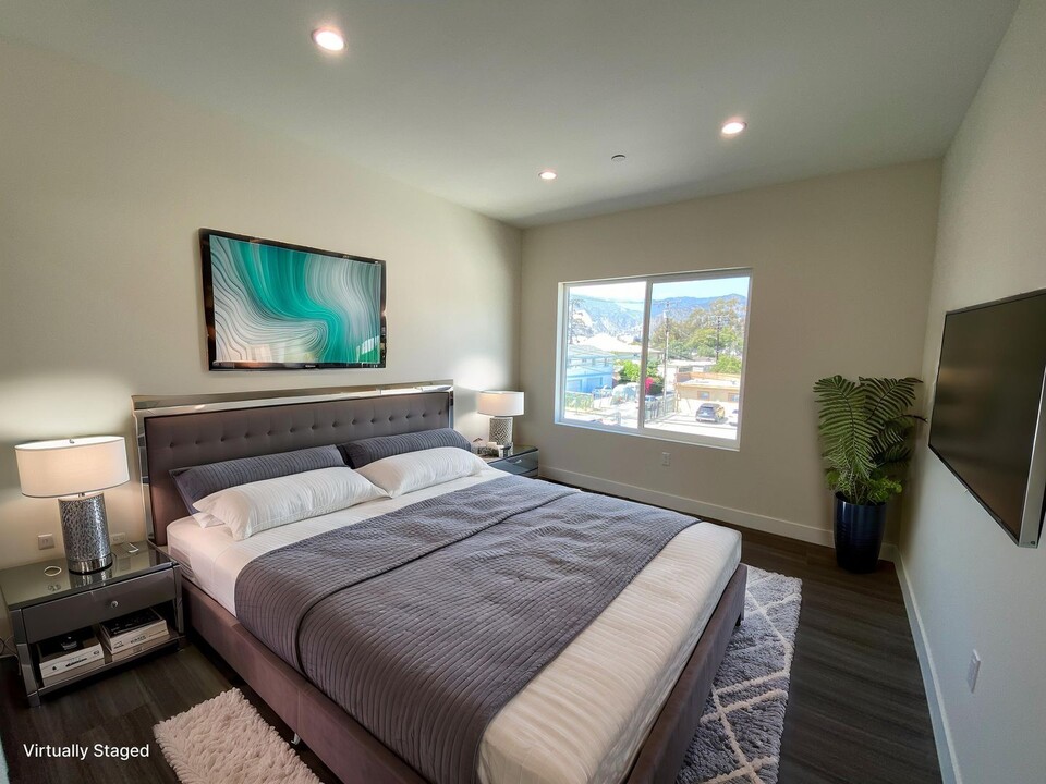 511 N Azusa Ave-Unit -203 in Azusa, CA - Building Photo