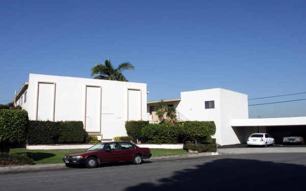 11505 Haro Ave in Downey, CA - Building Photo