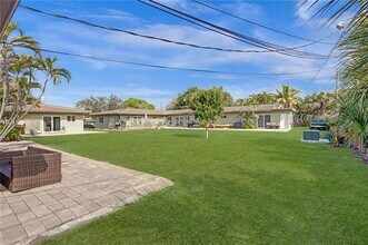 2170 NE 44th St in Lighthouse Point, FL - Foto de edificio - Building Photo
