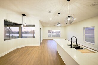 3600 Harbor Isles Ct in Kissimmee, FL - Building Photo - Building Photo