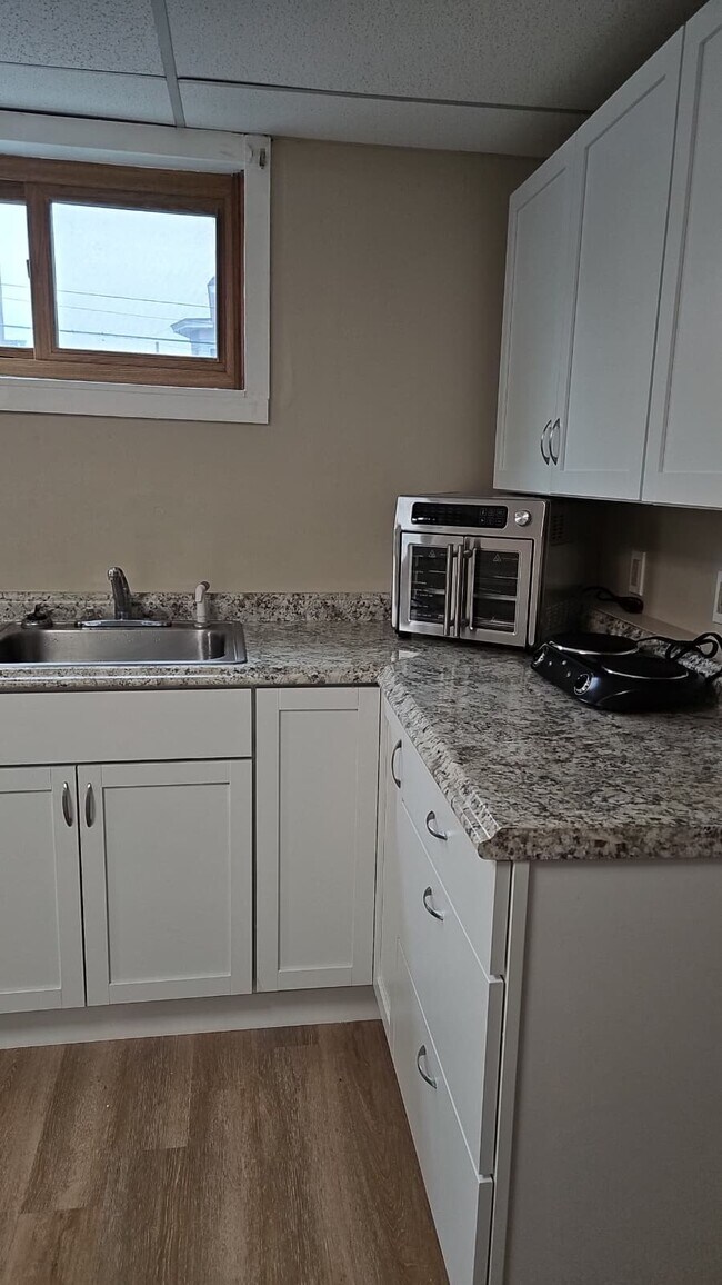 126 Branch St in Lowell, MA - Building Photo - Building Photo