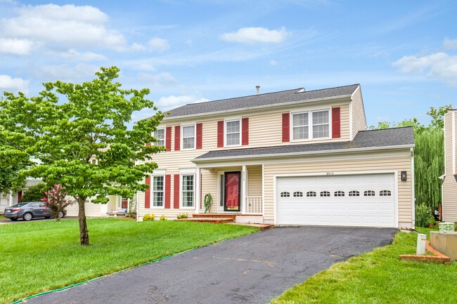 8010 Old Parsonage Ct in Alexandria, VA - Building Photo - Building Photo